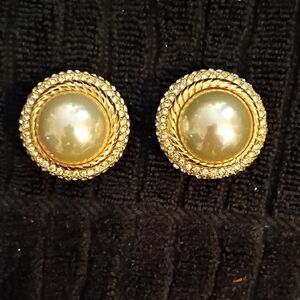 Christian Dior Gold Tone Clip On Earrings Vintage